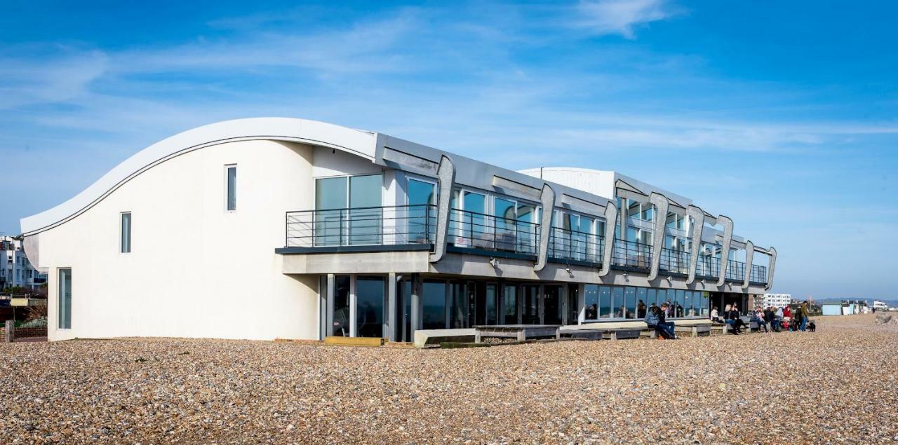 Lancing Beach Apartment. Luaran gambar